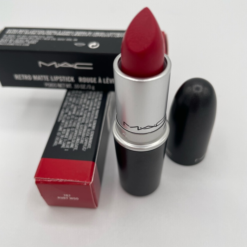 M.A.C Ruby Woo lipstick NIB